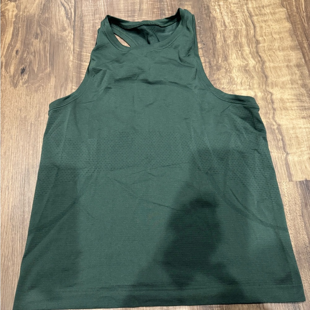 Lululemon high neck swiftly